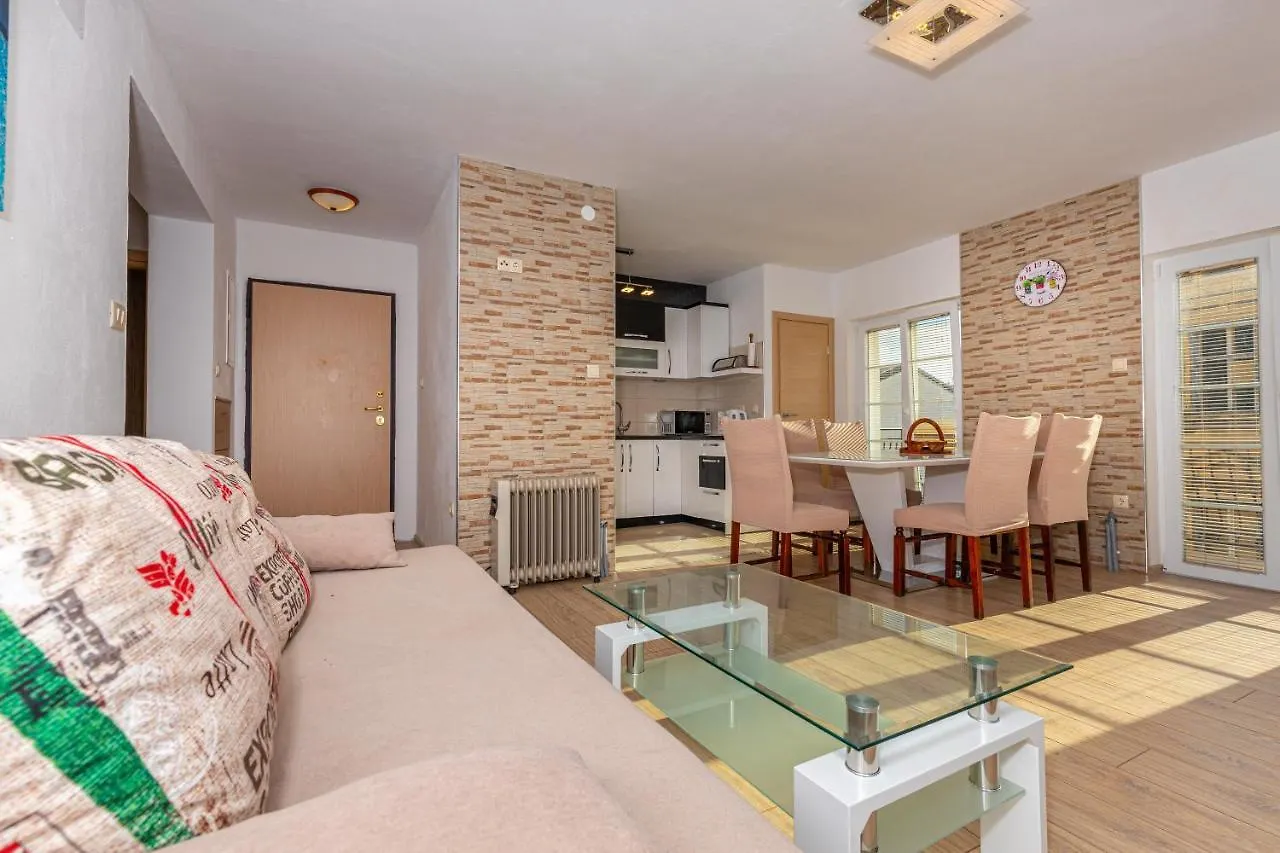 Apartman Šare Crikvenica 0*,