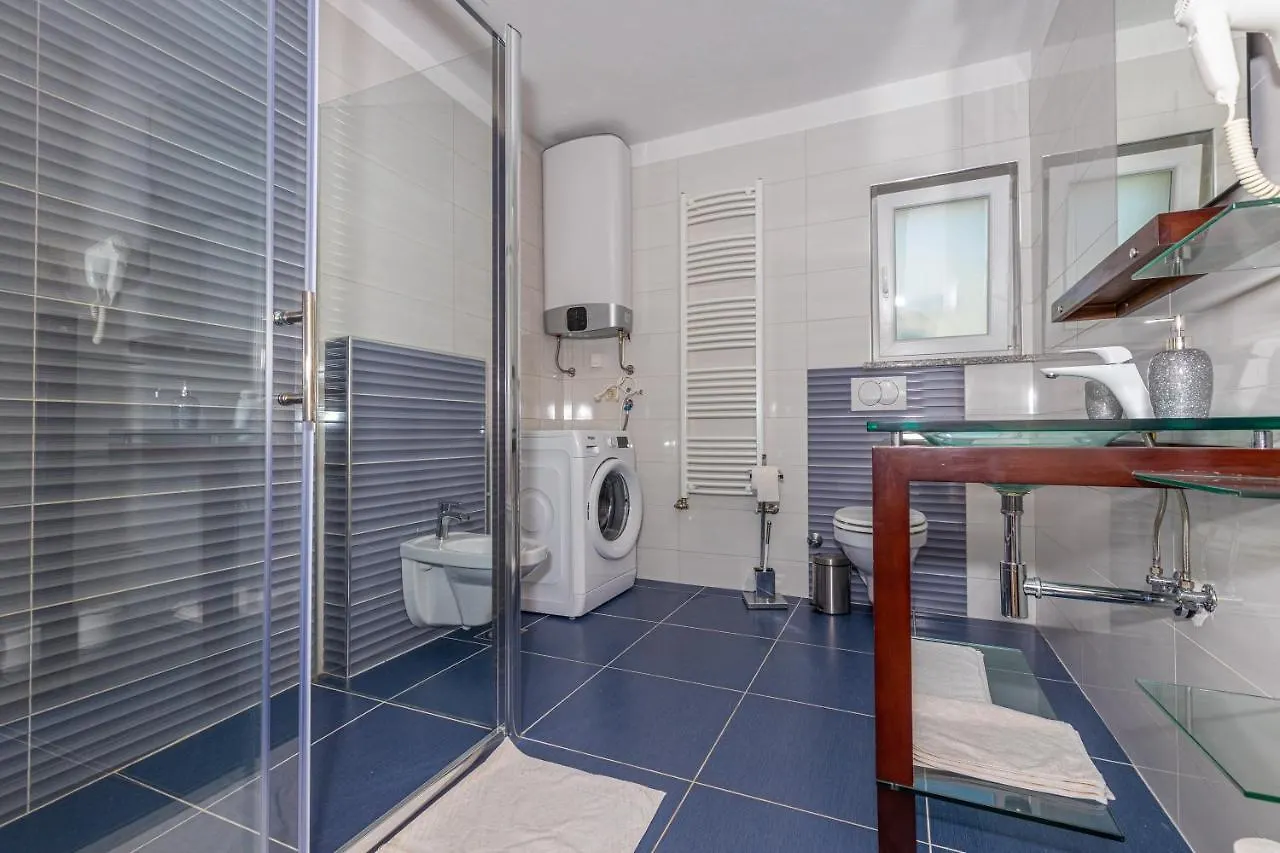 Apartman Sare