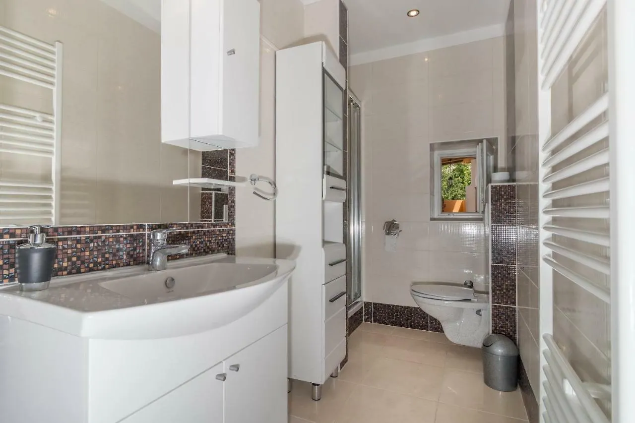 Apartman Šare Crikvenica 0*,  Croaţia