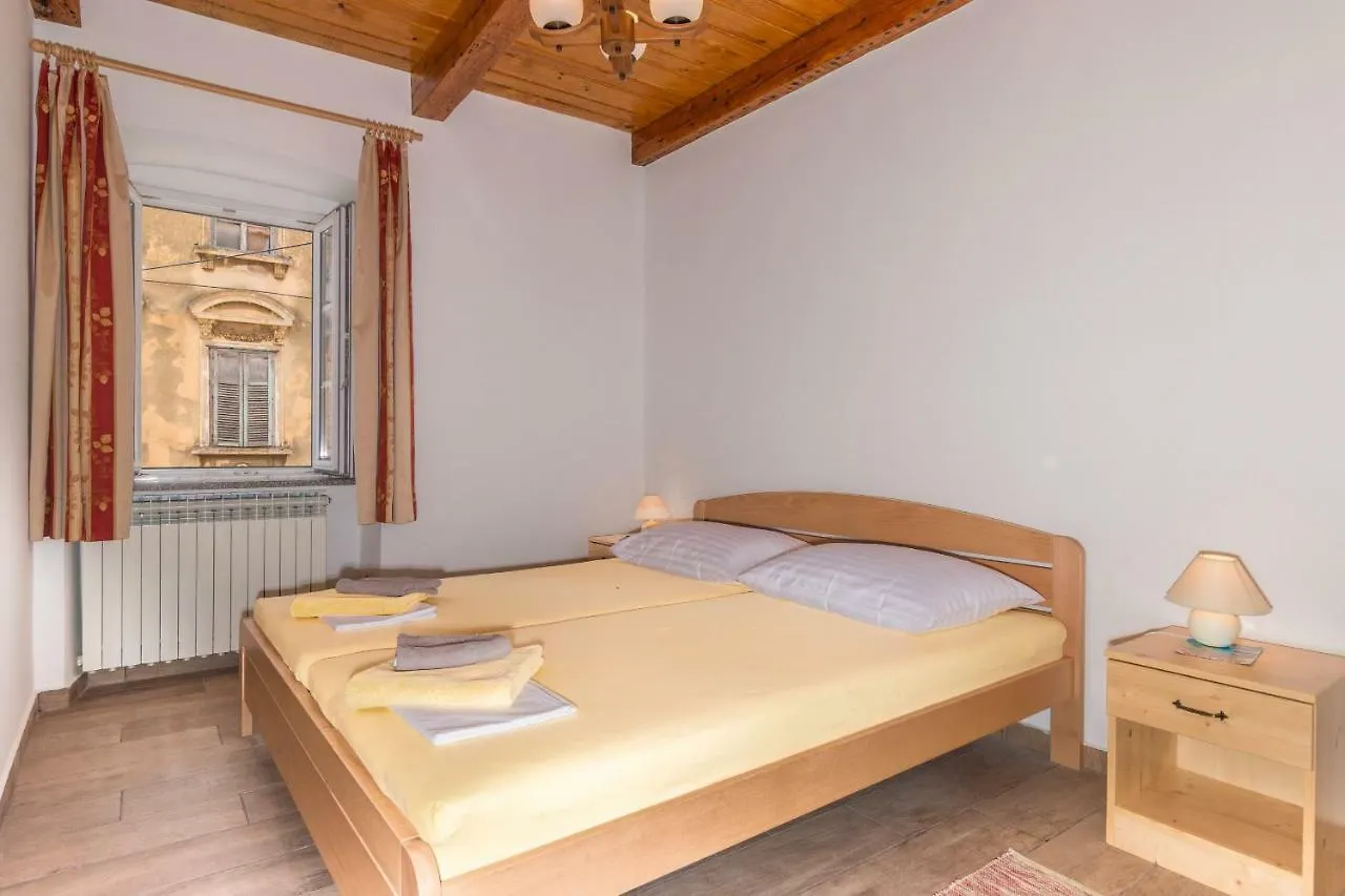 Apartman Sare  Crikvenica